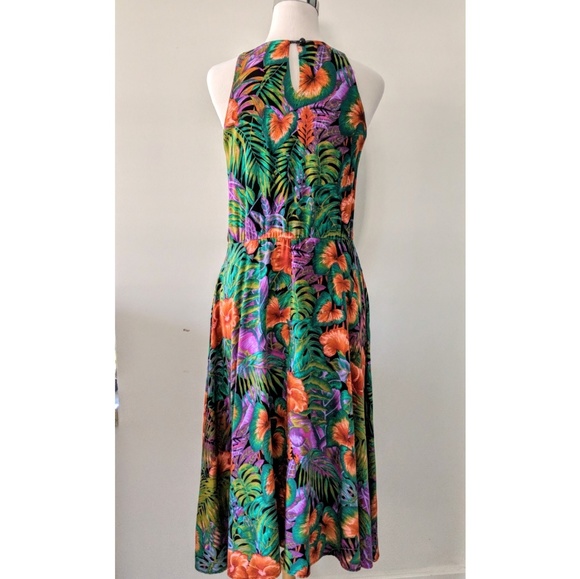 Vintage Island Dress - Picture 4 of 5